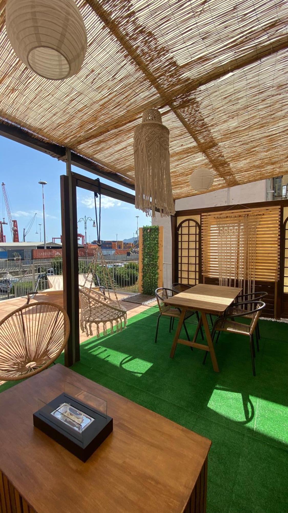 Giu Al Porto Apartment Salerno Exterior photo